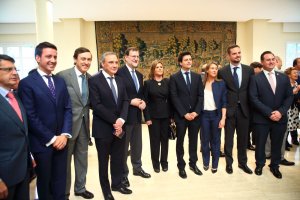 Paco Cosentino con su familia en compañía de Rajoy