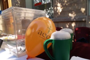 Mesa petitoria a favor de la lucha contra el cáncer.