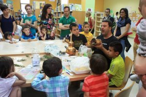 Moisés Palmero, autor del cuento El Árbol de las Piruletas en la Biblioteca Villaespesa