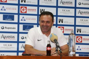 El preparador almeriense está triunfando en Murcia.