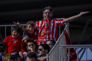 Los seguidores del Almería se desesperan ante la actitud de su equipo.