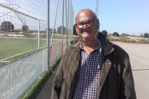 Balbino, en el campo de la UAL.