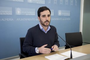 Carlos Sánchez, concejal de Fomento, Comercio y Playas