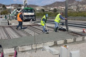 Obra pública en el acceso a Arboleas en una imagen de archivo.