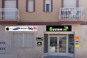 System Ap se encuentra en la calle Mayor, 25, de Palomares.