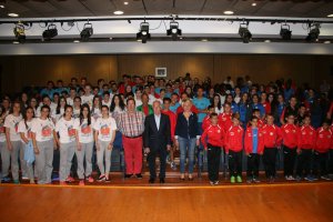 Amat siempre cerca de sus deportistas.