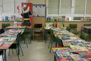 Trueque libro en el CEIP Madre de la Luz