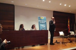 Con amigos fue como Verdejo presentó su nuevo libro.