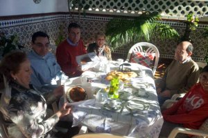 Una de las catas en casa de Cándida Lirola