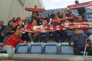Aficionados rojiblancos en el Carranza.