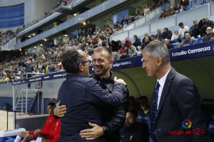 Saludos de protocolo en el Ramón de Carranza.