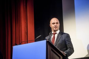 Hector Serrano, gerente de Calconut, en la entrega de los Premios AJE 2017.