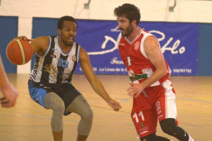 Los almerienses siguen su camino hacia el ascenso.