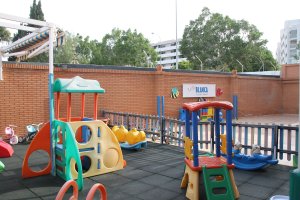 El patio de la Escuela Infantil Villablanca en Almería