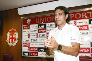 Ortiz, el día que se despidió del Almería.