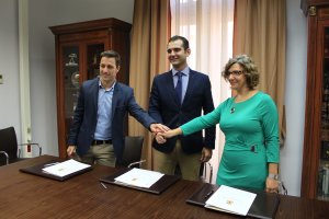 Convenio entre AJE, Cajamar y Ayuntamiento de Almería