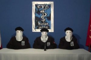 Tres intregrantes de ETA, en una imagen difundida por ETB.