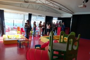 Interior de la sala cultural e infantil