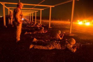 Adiestramiento nocturno en Irak