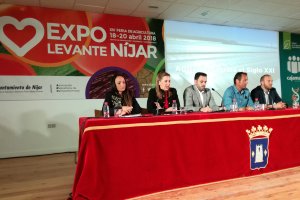 Representantes de CampoJoyma en la presentación