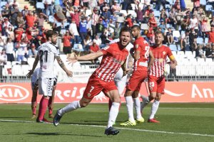 Marco Motta celebrando su gol ante el Albacete.