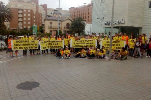Vecinos de La Cañada en la protesta realizada hoy.