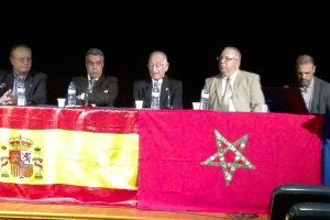 José Galdeano, concejal; Khalid Bouziane, cónsul; Gabriel Amat, alcalde; Abou Bakr Toumsy; Integra; y Rachid Chouran Ouaddi, At-Tawba