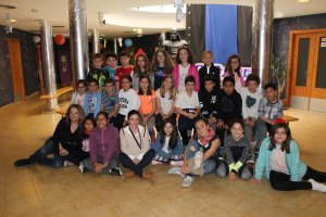 Darth Vader con un grupo de alumnos del colegio Cuatro Caños de Vera.