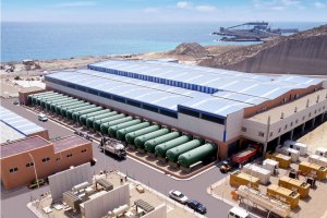 La desaladora de Carboneras proporciona 0,84 Hm3 de agua a Garrucha.