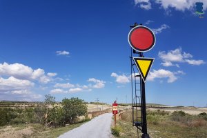 Cercanías de la antigua estación de Tíjola.
