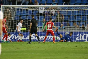 Nano pudo marcar en la última jugada del partido.