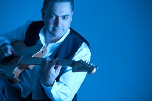 El jazzista reinterpreta a genios como Morricone o John Williams.