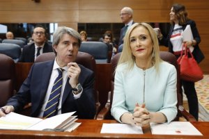 Ángel Garrido junto a Cristina Cifuentes.