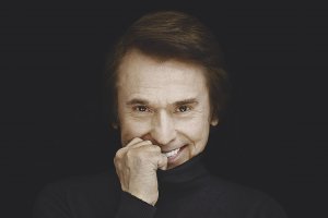 Raphael en una imagen promocional de su gira.