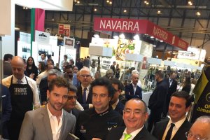 El gerente de OleoAlmanzora, José Sánchez, en la feria de Madrid