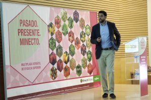 La presentación de Minecto Alpha (Syngenta) en Aguadulce.