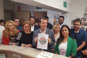 Pérez Navas, esta tarde en la sede del PSOE.