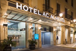 El Hotel AC se encuentra en pleno centro de Almería.