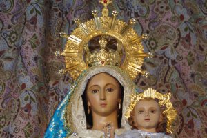 Imagen de Nuestra Señora del Rosario.