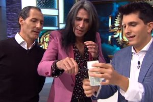 El mago Jorge Luengo (derecha) estará esta semana en Huércal-Overa. Foto: RTVE