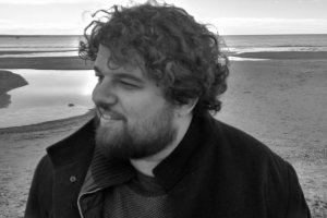 Pablo Fidalgo abre mañana el ciclo de poesía.