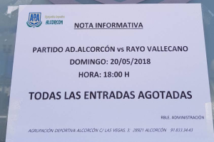 Primer lleno de la temporada en Santo Domingo.