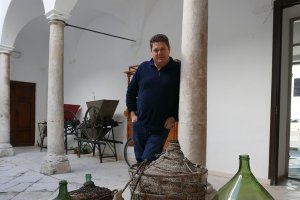 Artesano del vidrio.