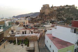 Entorno de la falda de la Alcazaba de la capital