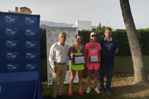 Silvia Vargas y Encarni Garcia.