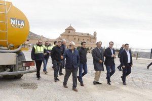 Visita a las obras en el Santuario de El Saliente.