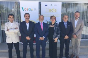 A las jornadas asistieron autoridades de la Junta de Andalucía y de la FAMP.