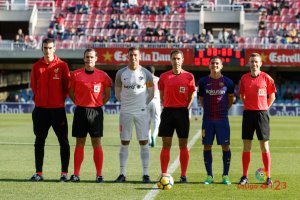 Cordero Vega con los capitanes de Almería y Barça B.