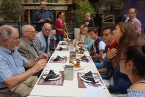 Seis alumnos del colegio La Salle hablaron con el Nobel.