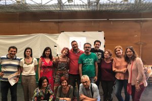 Participantes en la asamblea de Docentes por la Pública celebrada hoy.